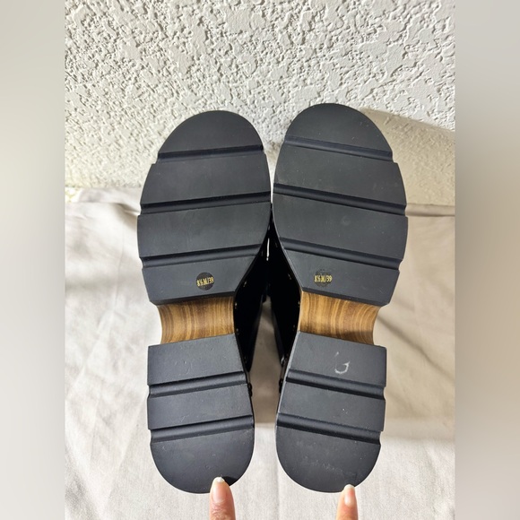 Jessica Simpson Hunyie Platform Loafer Clogs
Black Studded Block Heel 8 1/2 New - Picture 11 of 12